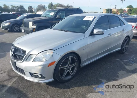 2012 Mercedes-Benz E 350 z USA, uszkodzony, nr VIN WDDHF5KB7CA555559